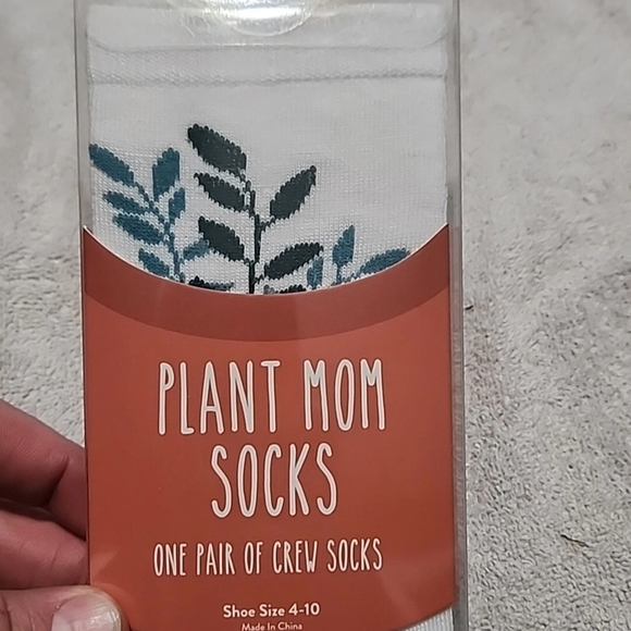 COPY - Plant Mom Socks Size 4-10 - Picture 1 of 2